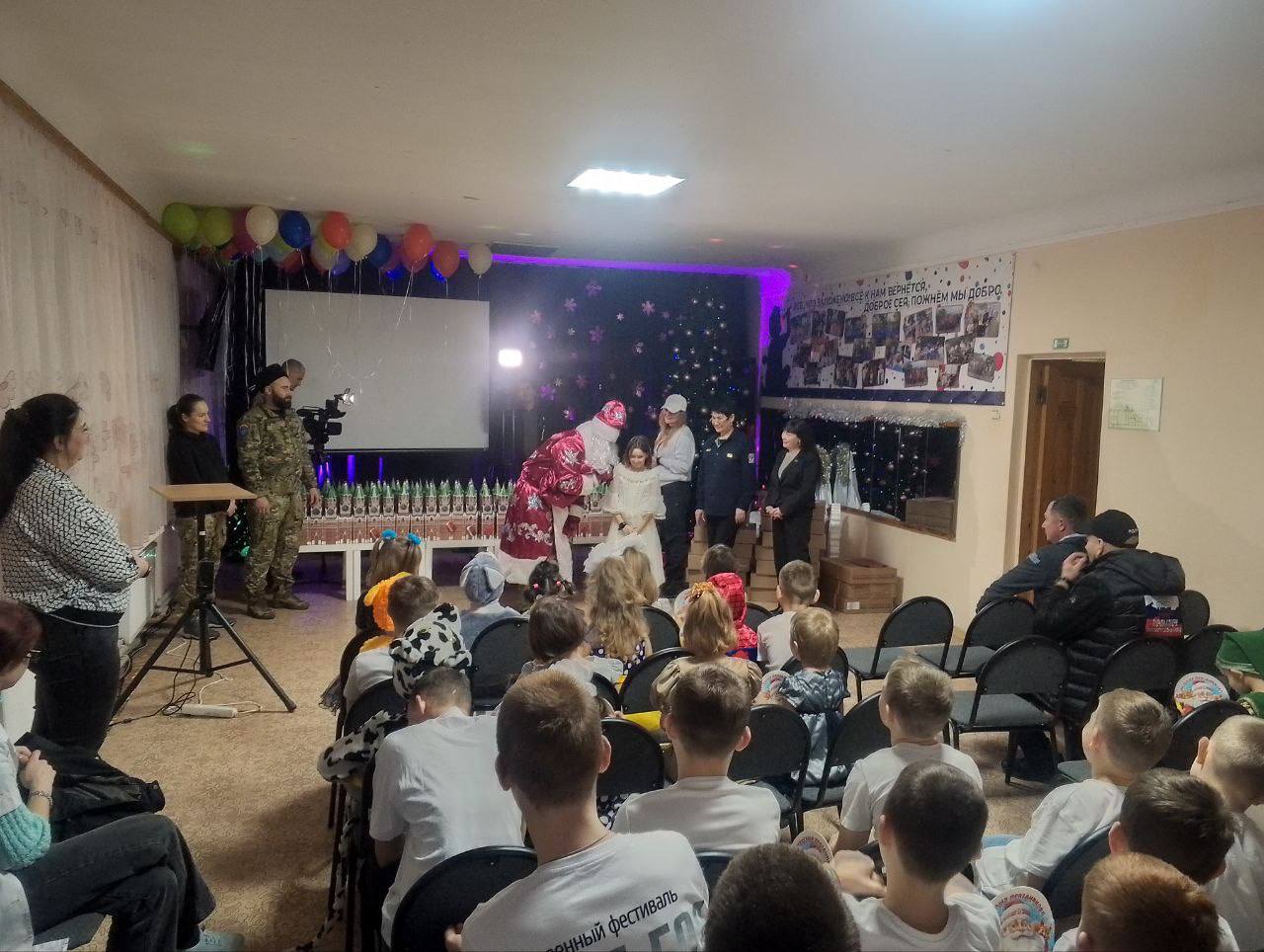 Праздник спешит к тем, кто ждет его больше всего Праздник спешит к тем, кто ждет его больше всего