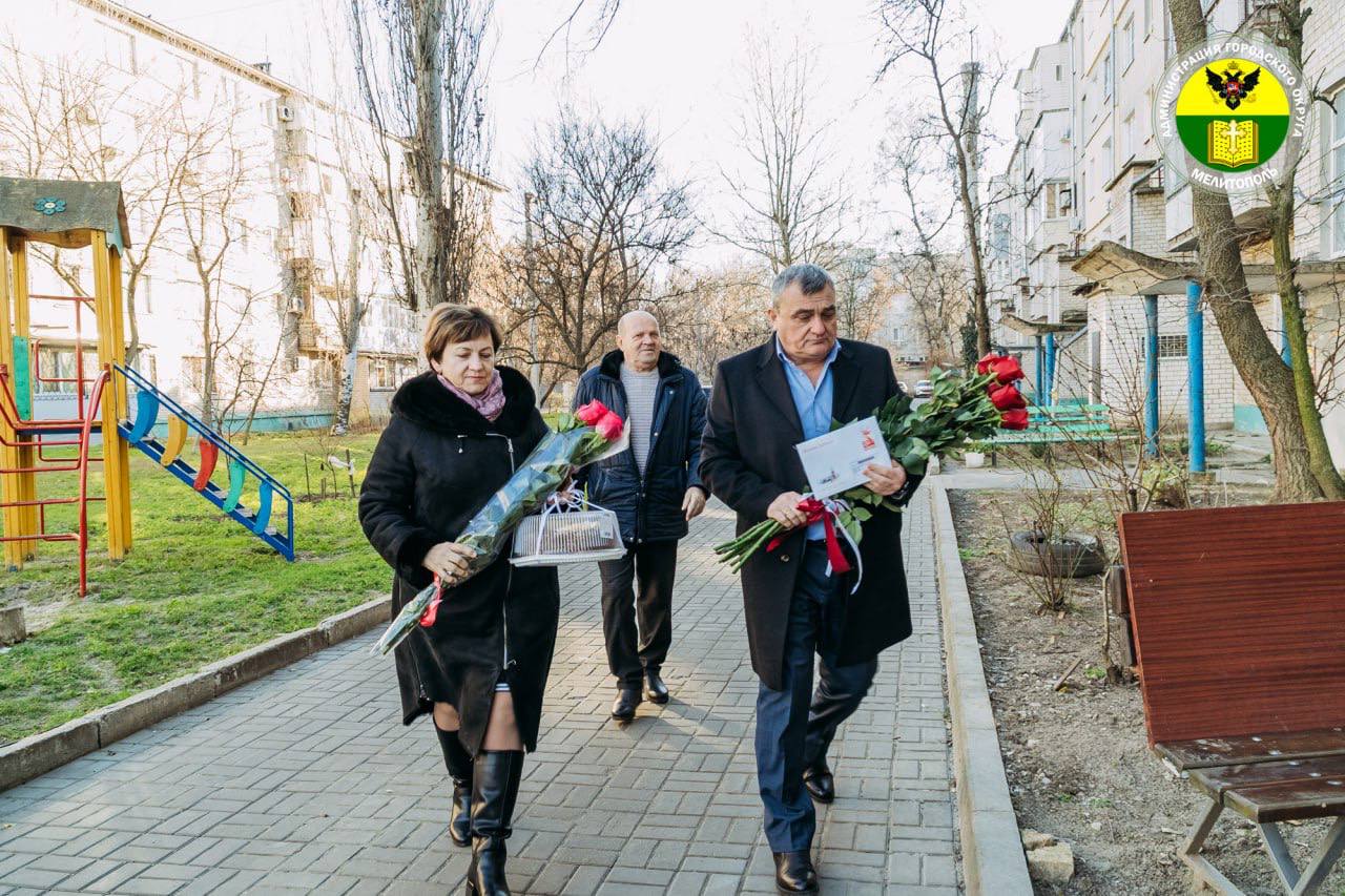 Ветеран Великой Отечественной войны, почётный гражданин городского округа Мелитополь Николай Голофаст отметил 100-летний юбилей Ветеран Великой Отечественной войны, почётный гражданин городского округа Мелитополь Николай Голофаст отметил 100-летний юбилей