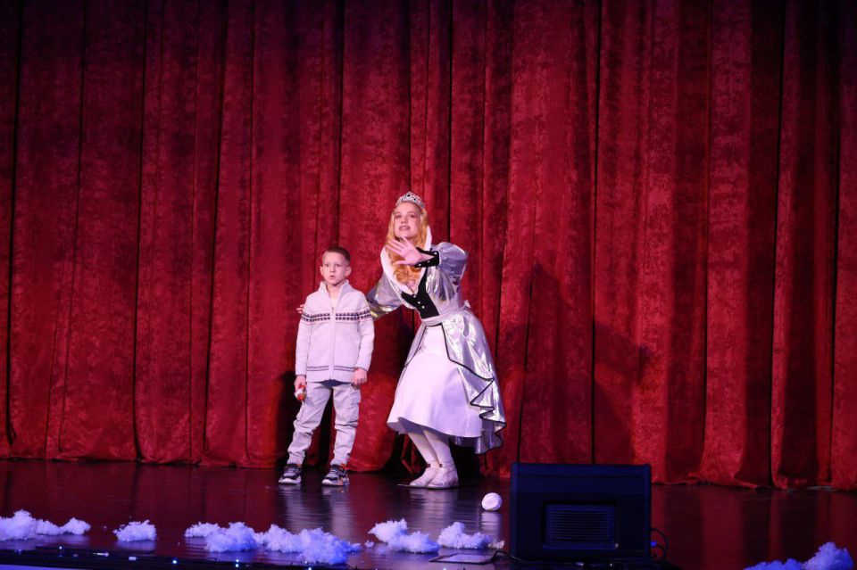 В Мелитополе наградили коллектив Дворца культуры железнодорожников за вклад в развитие детского творчества В Мелитополе наградили коллектив Дворца культуры железнодорожников за вклад в развитие детского творчества