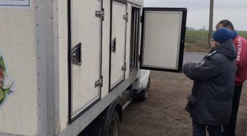 В Запорожской области пытались провезти 1,3 т молока и колбасы без документов