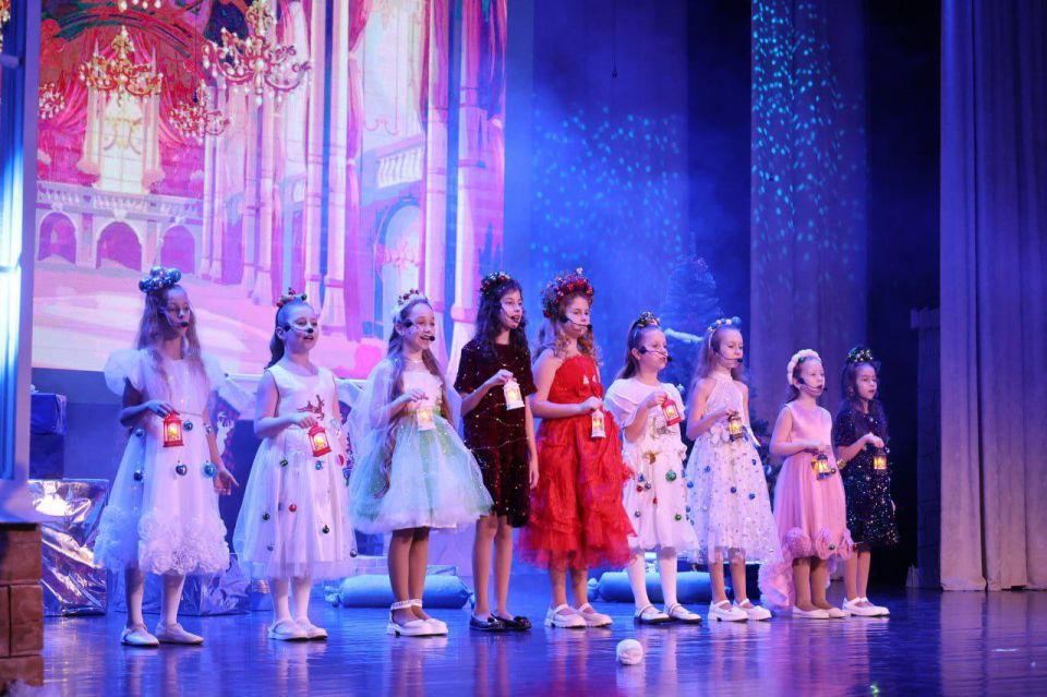 В Мелитополе наградили коллектив Дворца культуры железнодорожников за вклад в развитие детского творчества В Мелитополе наградили коллектив Дворца культуры железнодорожников за вклад в развитие детского творчества