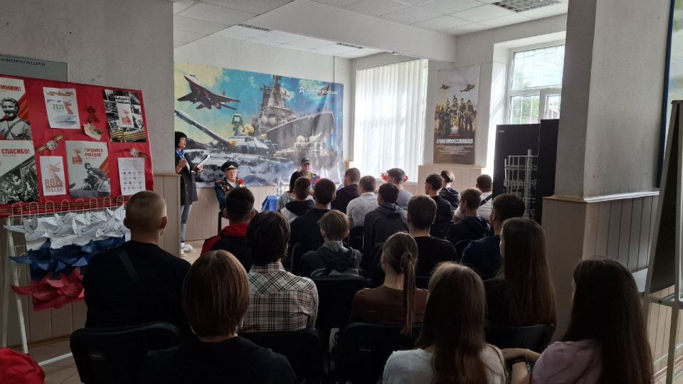 Молодежный клуб «Ты в центре!» подвел итоги первого года работы: более 170 участников и 9 трудоустроенных Молодежный клуб «Ты в центре!» подвел итоги первого года работы: более 170 участников и 9 трудоустроенных