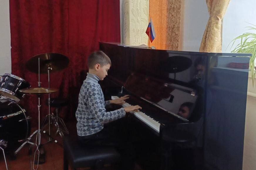 За каждой нотой — огромный труд! За каждой нотой — огромный труд!