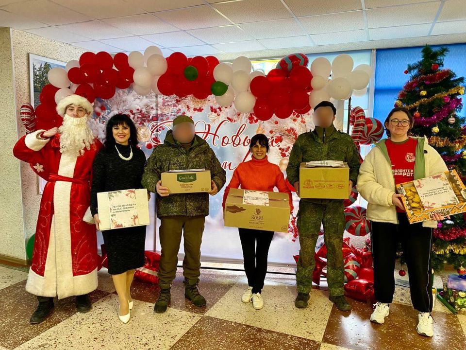 Мелитопольская школа собрала гуманитарную помощь бойцам СВО Мелитопольская школа собрала гуманитарную помощь бойцам СВО