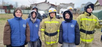 Гвардия жизни. 26 декабря школьный спасательный отряд «Гвардия жизни» ГБУ ОО ЗО «Проминевская СОШ № 16» Мелитопольского района принял участие в торжественном открытии учебно-тренировочного центра добровольцев-спасателей ВСКС...