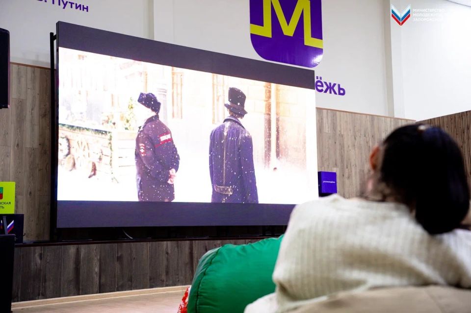 Новогодний кинопоказ прошёл в Мелитополе Новогодний кинопоказ прошёл в Мелитополе