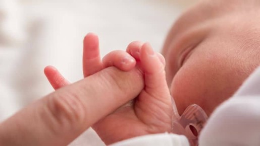 Первым родившимся в Запорожской области младенцем в новом году стала девочка