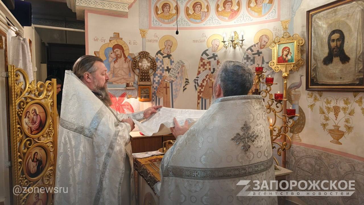 Настоятель Мелитопольского храма объяснил смысл богослужения в канун Рождества Настоятель Мелитопольского храма объяснил смысл богослужения в канун Рождества