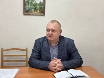 Прямая связь с главой. Уважаемые жители Мелитопольского муниципального округа! Теперь вы можете напрямую обращаться в администрацию округа через чат-бот: