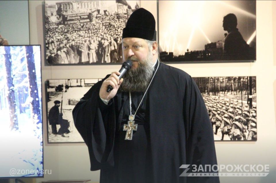 Профсоюзы СОЦПРОФ: Рождественские ёлки в Мелитополе уже подарили радость более 500 детям! Профсоюзы СОЦПРОФ: Рождественские ёлки в Мелитополе уже подарили радость более 500 детям!