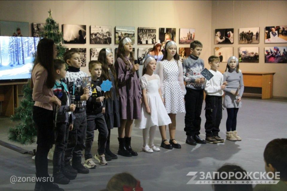 Профсоюзы СОЦПРОФ: Рождественские ёлки в Мелитополе уже подарили радость более 500 детям! Профсоюзы СОЦПРОФ: Рождественские ёлки в Мелитополе уже подарили радость более 500 детям!