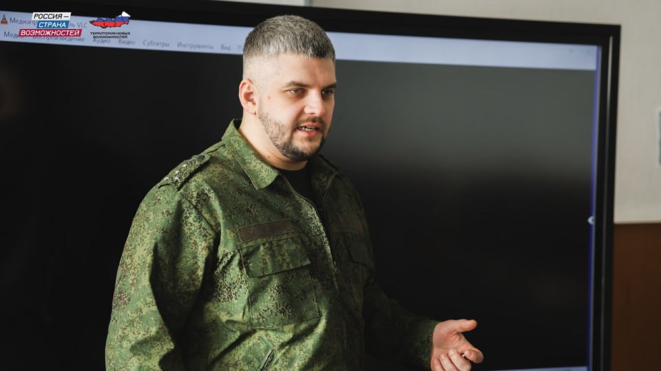 Школьникам Запорожской области рассказали, почему важно знать и соблюдать закон Школьникам Запорожской области рассказали, почему важно знать и соблюдать закон