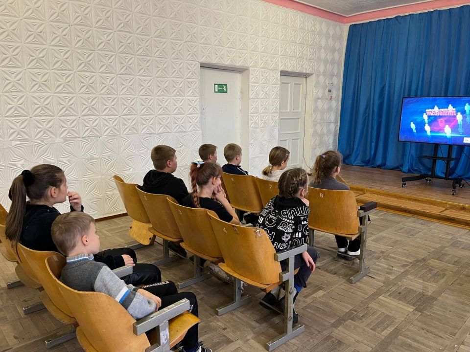 Терроризм без масок. В Доме культуры села Новгородковка прошёл информационный час «Терроризм без масок» Терроризм без масок. В Доме культуры села Новгородковка прошёл информационный час «Терроризм без масок»