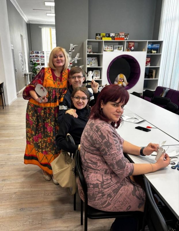 «Настали Святки. То-то радость!» «Настали Святки. То-то радость!»