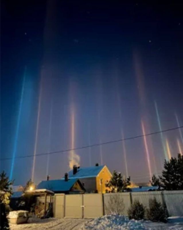 По поводу «луча» над Мелитополем, фото которых стали распространять отдельные блогеры и телеграм каналы По поводу «луча» над Мелитополем, фото которых стали распространять отдельные блогеры и телеграм каналы