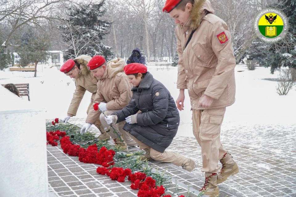 ������ ��������: 372-� ��������� ������������� ����