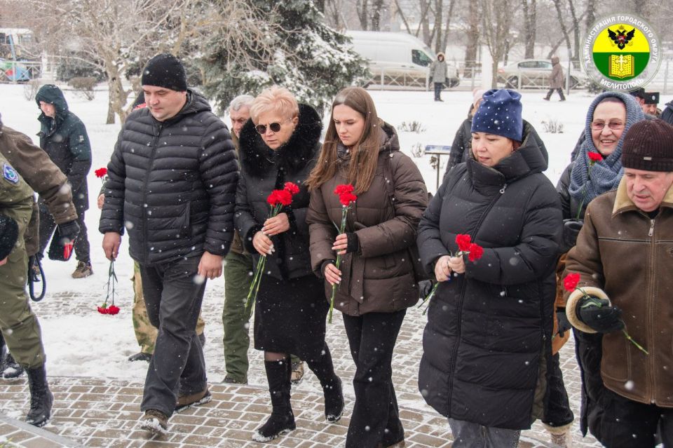 ������ ��������: 372-� ��������� ������������� ����