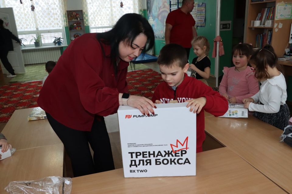 Татьяна Виноградова исполнила мечту ребенка в рамках акции «Ёлка желаний» Татьяна Виноградова исполнила мечту ребенка в рамках акции «Ёлка желаний»