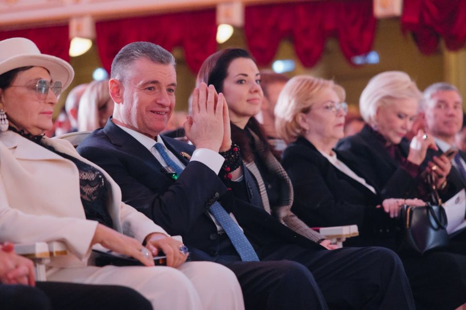 � ������ �������� ��� 80-����� �� ��� �������� ���������� ���� ��������� ������������