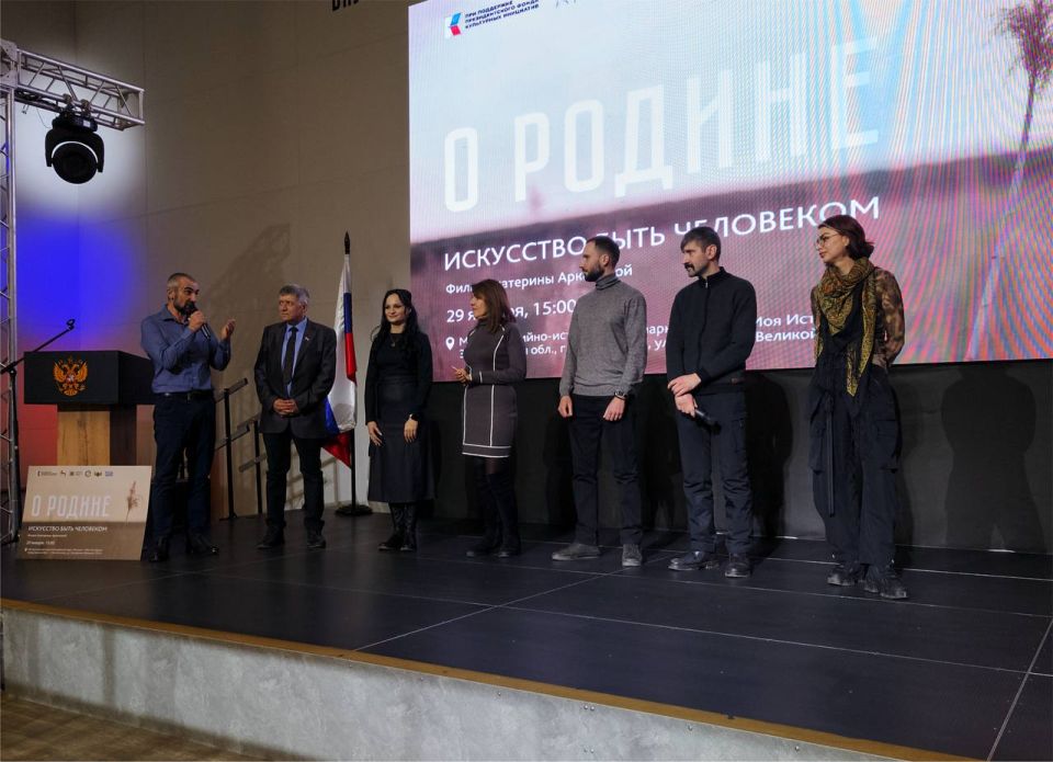 Искусство, история, память: выездной урок МДХШ Искусство, история, память: выездной урок МДХШ