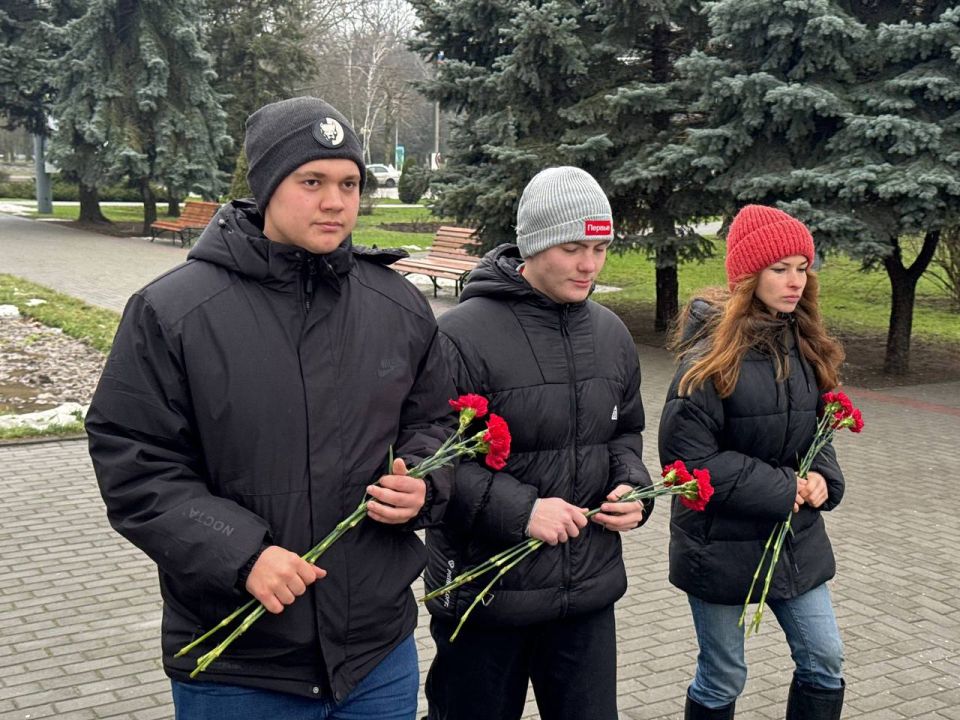 �� ������: 2 ������� � ���� �������� �������-���������� ����� � �������������� �����