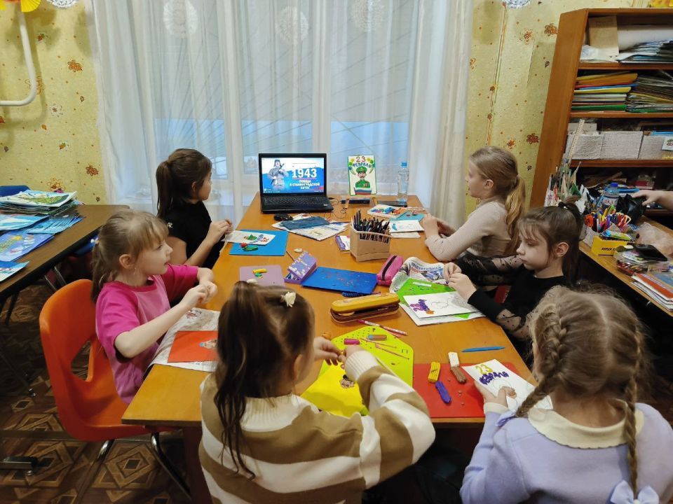 Сталинград: 200 дней и ночей, изменивших историю Сталинград: 200 дней и ночей, изменивших историю