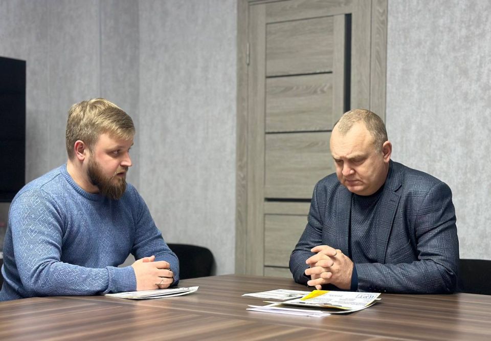 Глава Мелитопольского муниципального округа Дмитрий Сергеевич Чувашов провёл встречу с генеральным директором ООО «Мировые Технологии Строительства-Юг»