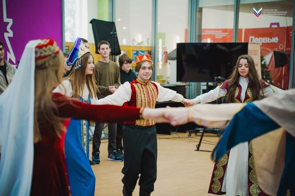 В Запорожской области состоялось мероприятие в честь открытия Года единства народов России