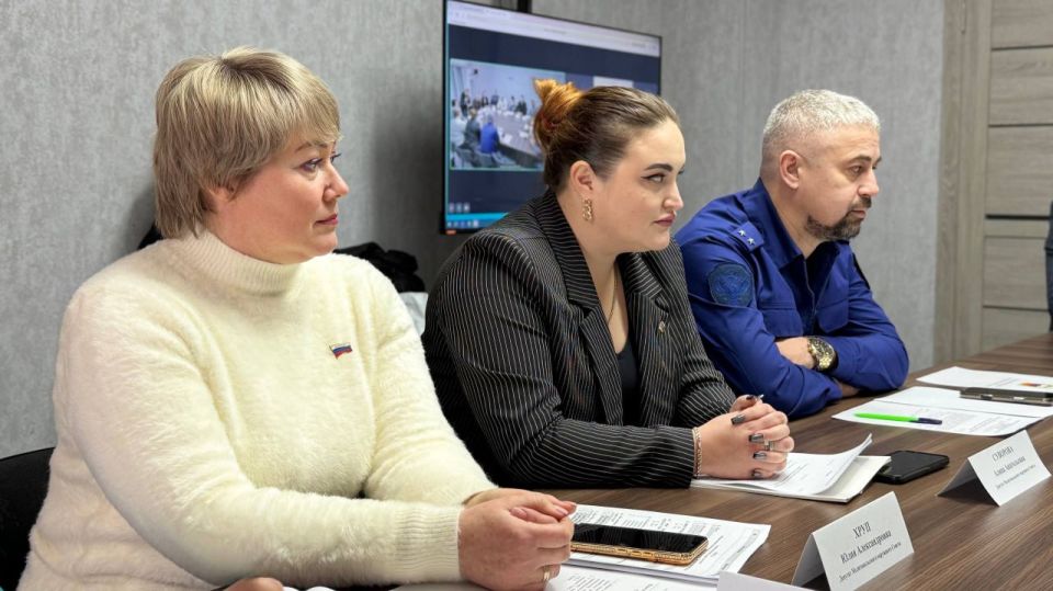 Состоялось очередное заседание Мелитопольского окружного Совета депутатов Состоялось очередное заседание Мелитопольского окружного Совета депутатов