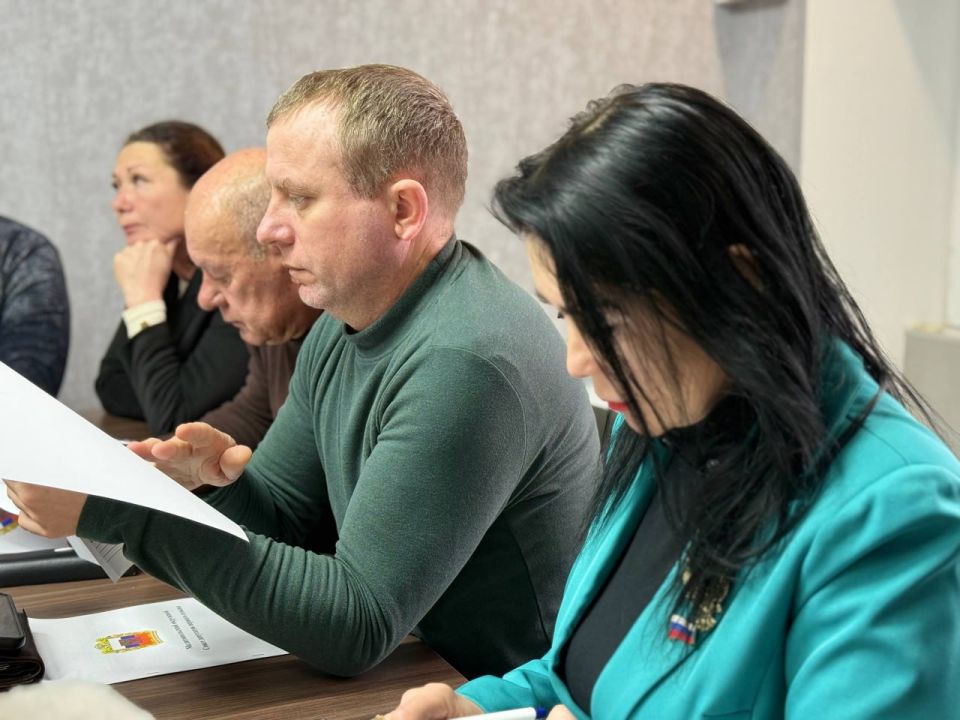 Состоялось очередное заседание Мелитопольского окружного Совета депутатов Состоялось очередное заседание Мелитопольского окружного Совета депутатов