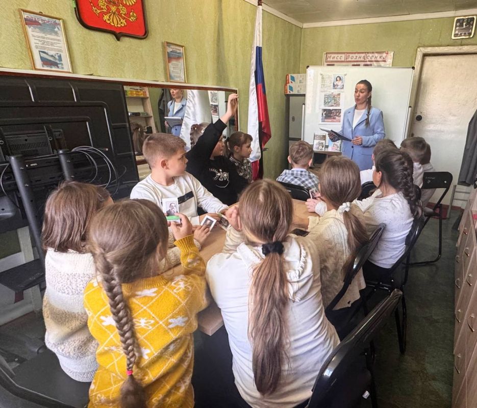 «Кот учёный приглашает» в ДК с. Вознесенка «Кот учёный приглашает» в ДК с. Вознесенка