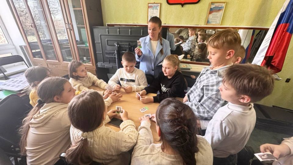 «Кот учёный приглашает» в ДК с. Вознесенка «Кот учёный приглашает» в ДК с. Вознесенка