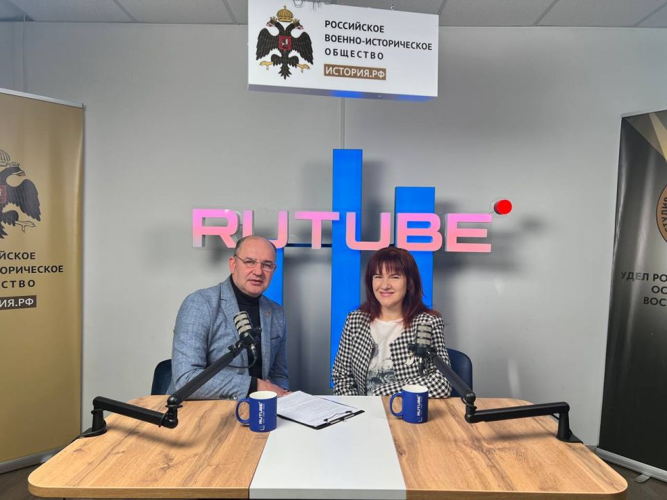 КАМЕРА….МОТОР…... Свет выставлен, камеры запущены, а микрофоны ловят каждое слово