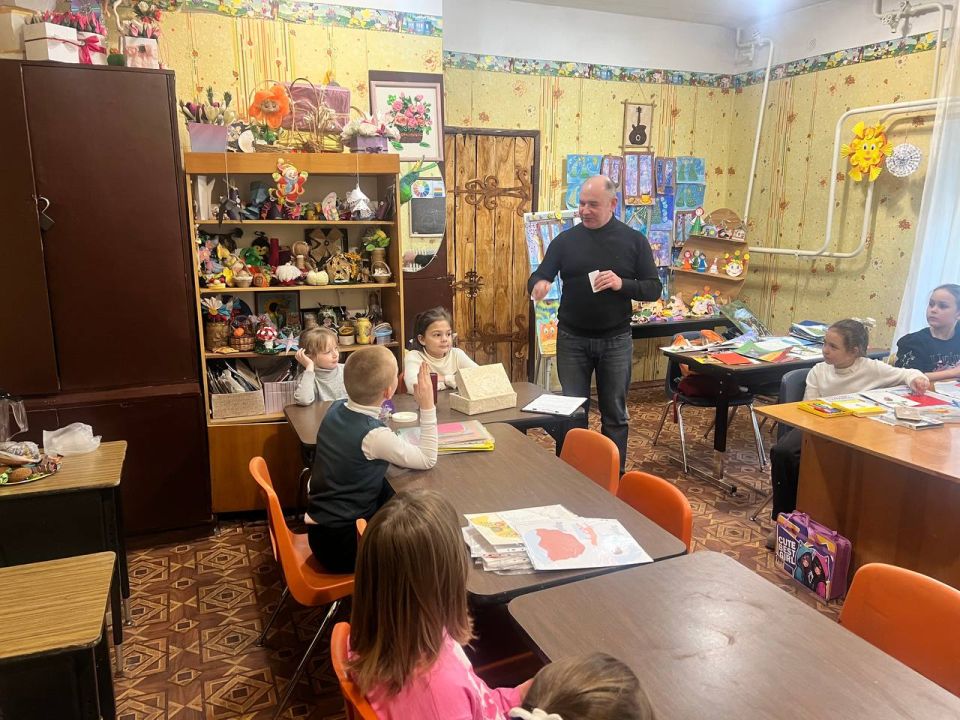 Безопасность и поддержка: соцопрос для молодежи Безопасность и поддержка: соцопрос для молодежи