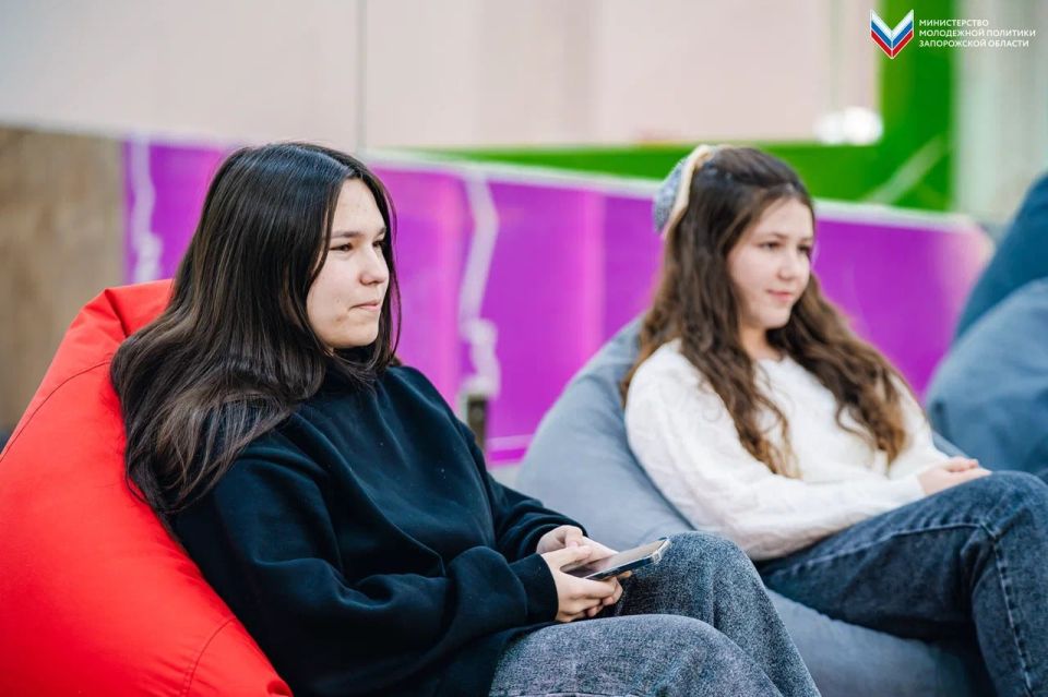 В Мелитополе прошёл совет межрегионального молодёжного движения «Юг Молодой» В Мелитополе прошёл совет межрегионального молодёжного движения «Юг Молодой»