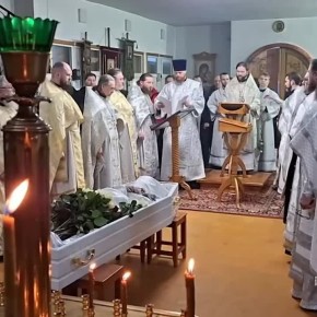 В Мелитополе простились с батюшкой Сергием Кляхиным — который погиб при ударе ВСУ по похоронной процессии