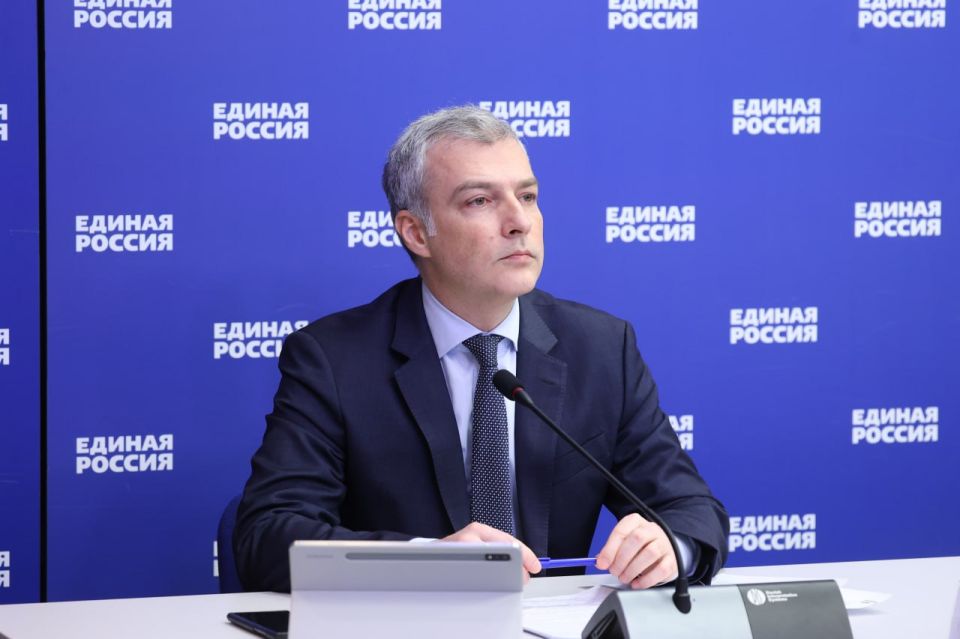 «Единая Россия» трудоустроила 580 тысяч россиян: итоги реализации партийного проекта «Моя карьера с Единой Россией» «Единая Россия» трудоустроила 580 тысяч россиян: итоги реализации партийного проекта «Моя карьера с Единой Россией»