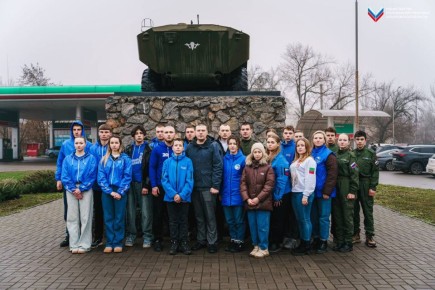 В День памяти о россиянах, исполнявших служебный долг за пределами Отечества, в Мелитополе состоялась церемония возложения цветов