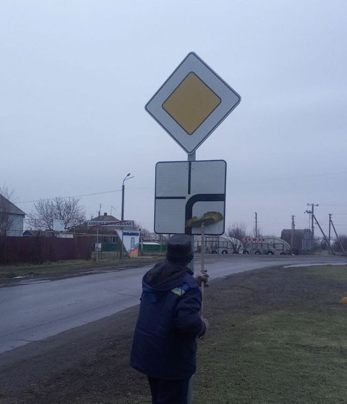 ГУП «УАЗО» продолжает комплекс работ по содержанию дорожной инфраструктуры ГУП «УАЗО» продолжает комплекс работ по содержанию дорожной инфраструктуры