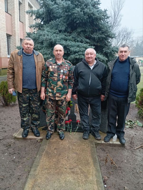 В селе Новониколаевка почтили ветеранов войны в Афганистане В селе Новониколаевка почтили ветеранов войны в Афганистане