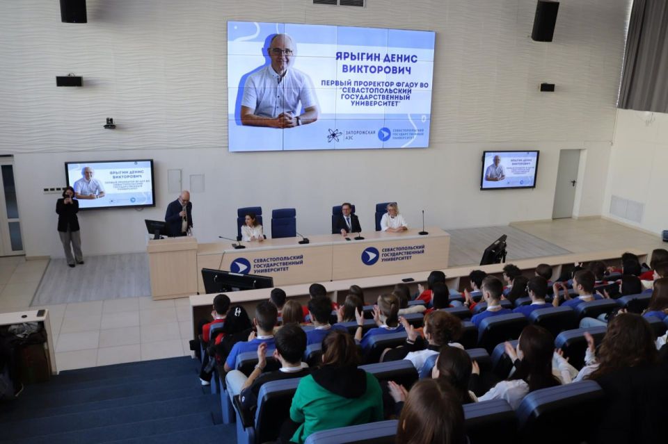 ����� 100 ���������� �� ����������� ������� �������� ������� ����� � �����������