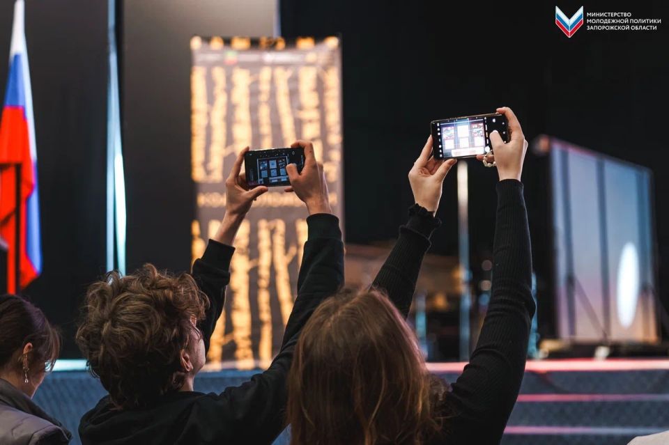 «Кадровая школа РСМ» набирает обороты в Мелитополе! «Кадровая школа РСМ» набирает обороты в Мелитополе!