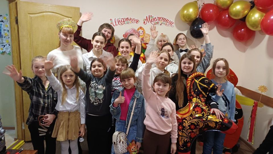 Встречай народ, Масленица идёт! Встречай народ, Масленица идёт!