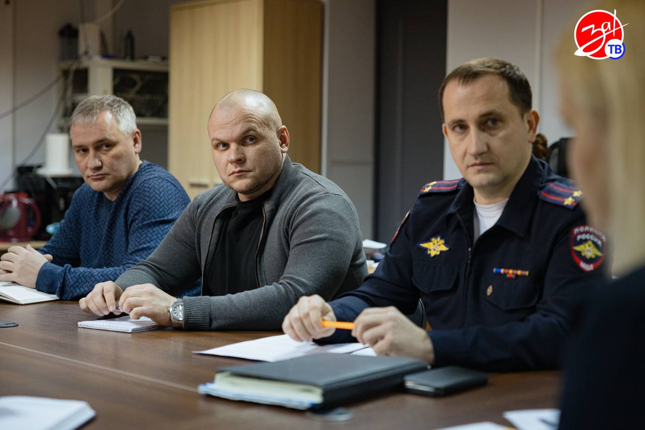 В Мелитополе состоялось совещание с участием представителей МВД по Запорожской области, Министерства транспорта и развития транспортной инфраструктуры и комитета тарифного регулирования региона В Мелитополе состоялось совещание с участием представителей МВД по Запорожской области, Министерства транспорта и развития транспортной инфраструктуры и комитета тарифного регулирования региона