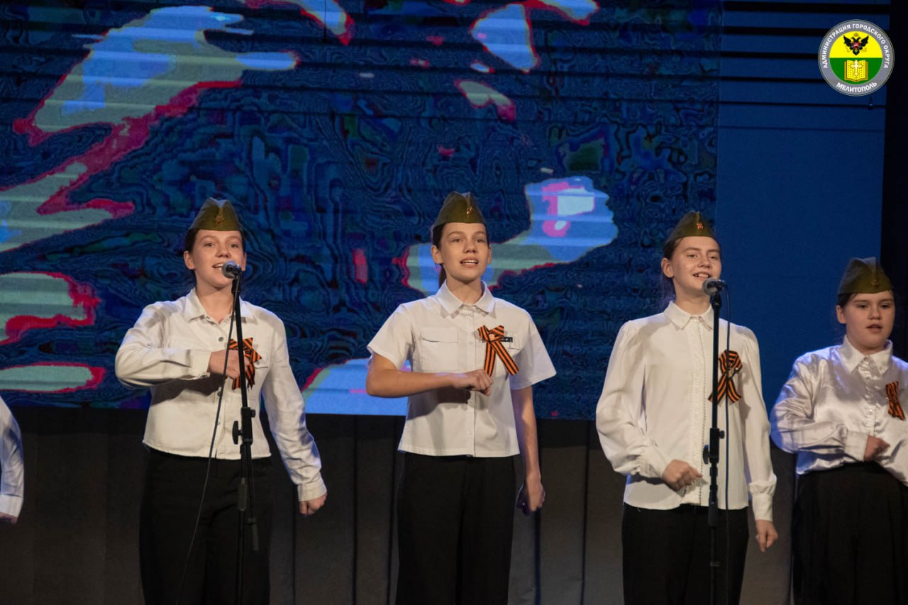 Сергей Золотарёв: Честь и слава защитникам. В преддверии Дня защитника Отечества во Дворце культуры железнодорожников состоялся праздничный концерт «Честь и слава защитникам» Сергей Золотарёв: Честь и слава защитникам. В преддверии Дня защитника Отечества во Дворце культуры железнодорожников состоялся праздничный концерт «Честь и слава защитникам»