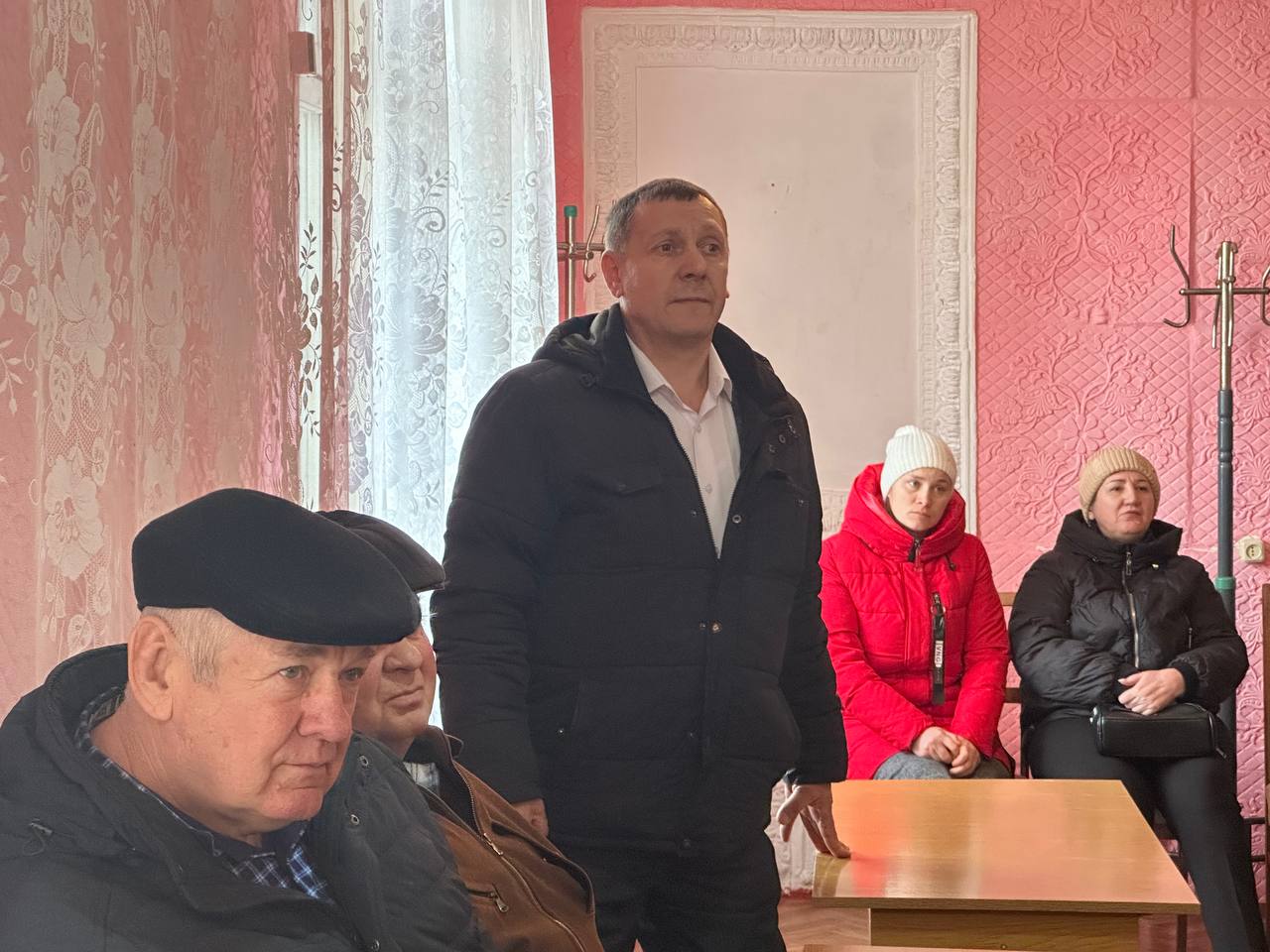 Удобное расписание — вместе с жителями: итоги приёма в Новониколаевке Удобное расписание — вместе с жителями: итоги приёма в Новониколаевке