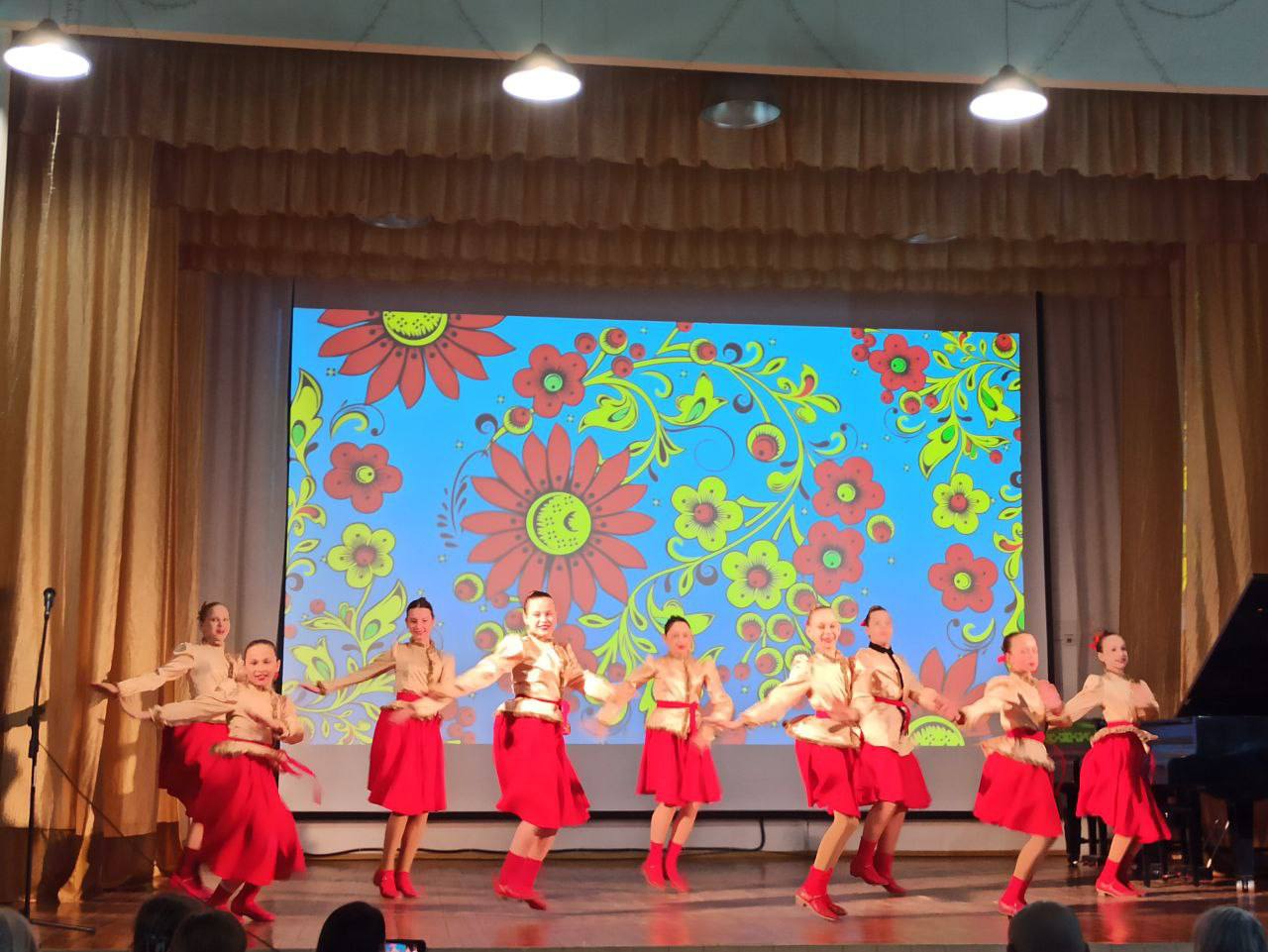 «Гордись, Отчизна, славными сынами!»: как прошел праздничный концерт в ДШИ «Гордись, Отчизна, славными сынами!»: как прошел праздничный концерт в ДШИ