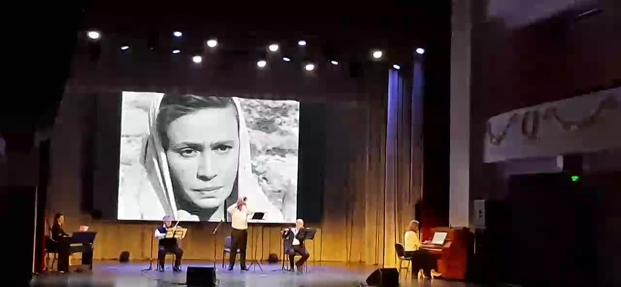 Инструментальный ансамбль преподавателей Детской музыкальной школы #1 с глубоким уважением и любовью к Родине дарит трогательное произведение