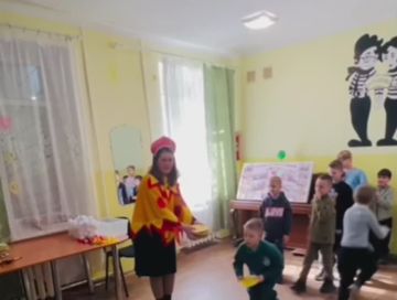 Открытки для героев и блинное настроение: праздник в клубе «Буревестник»!