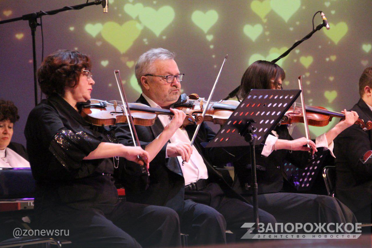 В Мелитополе к 8 Марта прошел концерт «С любовью к женщине» В Мелитополе к 8 Марта прошел концерт «С любовью к женщине»